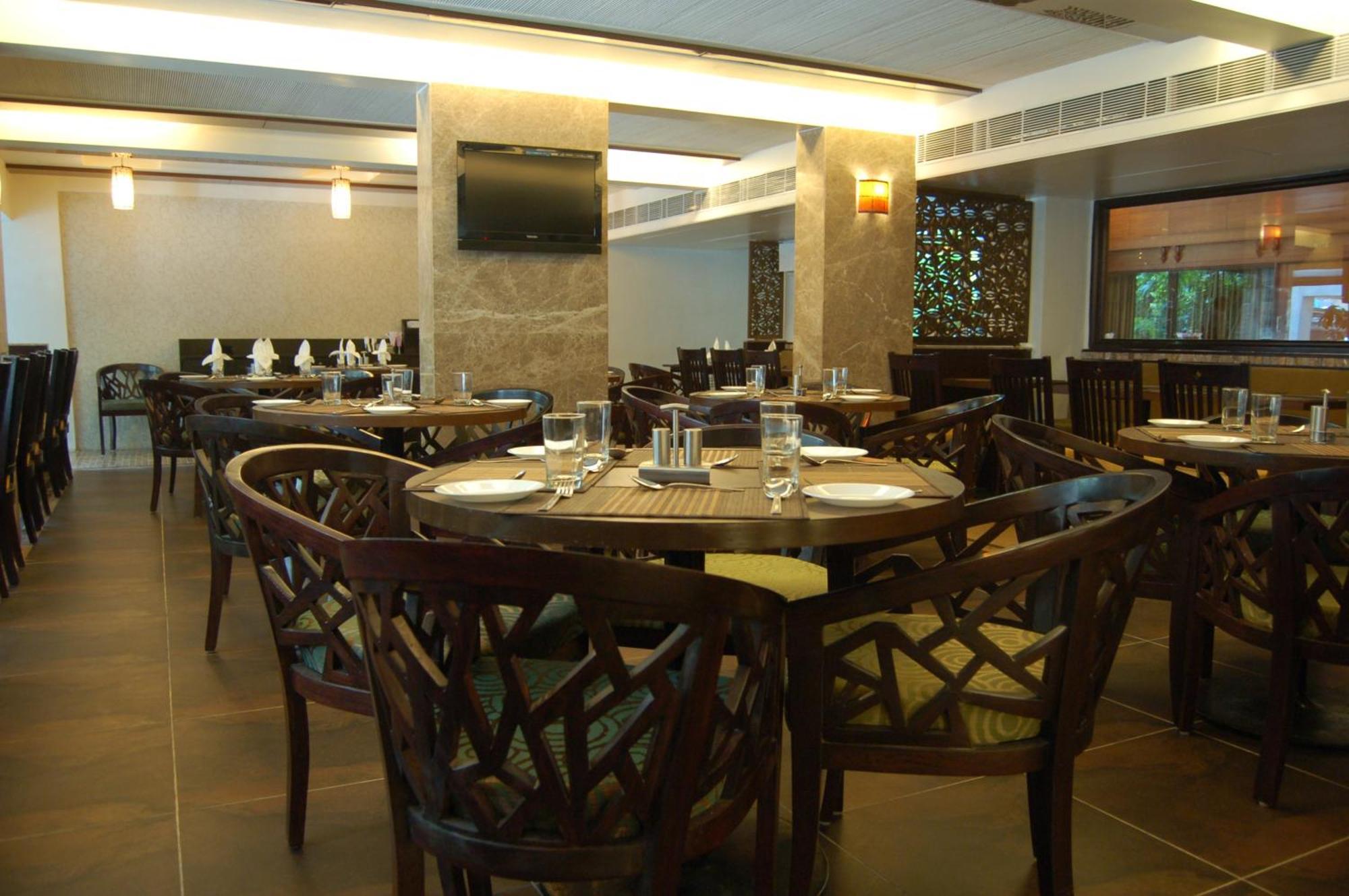 Comfort Inn President Near Ahmedabad Junction Station Exterior foto